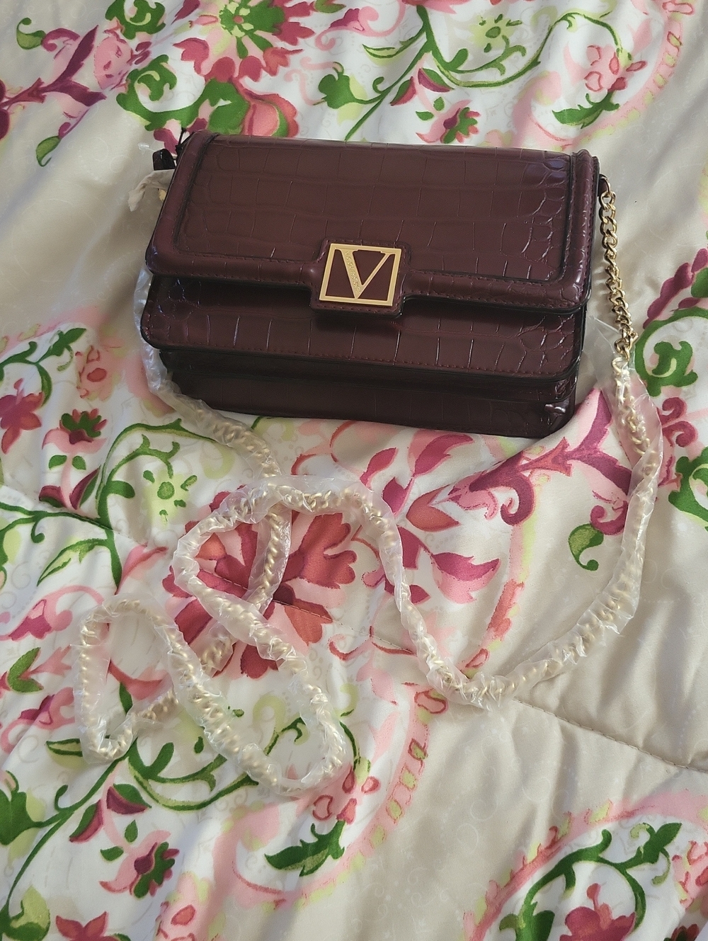 Brown Croc-Embossed Chain Crossbody Bag
